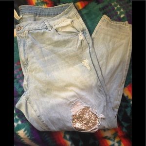 Distressed sequence jeans